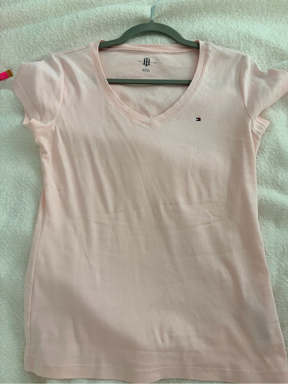 Tommy Hilfiger Women's Light Pink V-Neck Tee